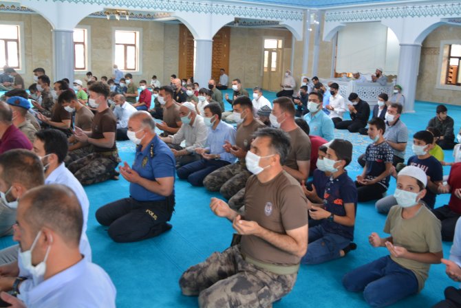 Hakkari'de 15 Temmuz Şehitleri için mevlit okutuldu