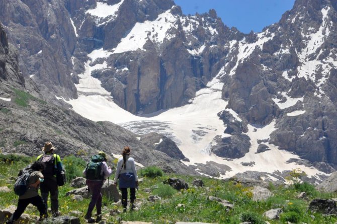 20 bin yıllık Cilo buzulları eriyor