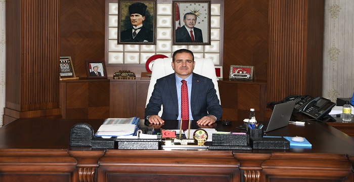 Vali Akbıyık'ın 8 Mart mesajı