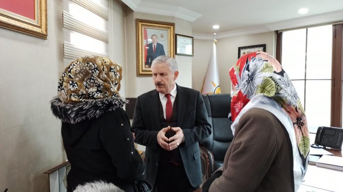 Hakkari Ak Parti halkı kucaklamaya devam ediyor