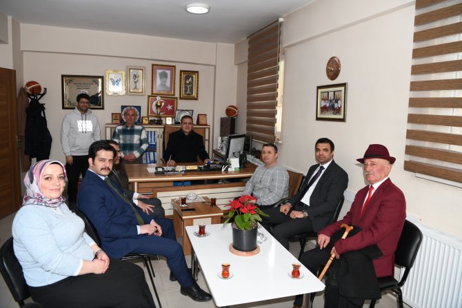 Vali Akbıyık'tan engeliler derneğine ziyaret