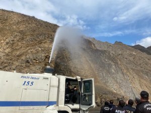 Hakkari polisine dağlar dayanmıyor