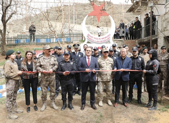 Vali Akbıyık, şehitler parkını hizmete açtı