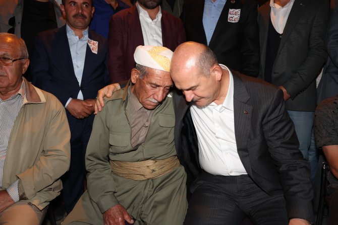 Soylu, şehit korucularının taziyesine katıldı