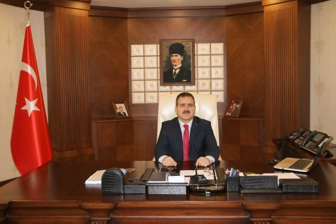 Vali Akbıyık,2 yılda 43 kişi tıp fakültesi kazandı