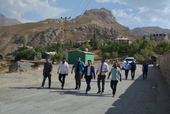 Kasımoğlu Bağlarda incelemelerde bulundu