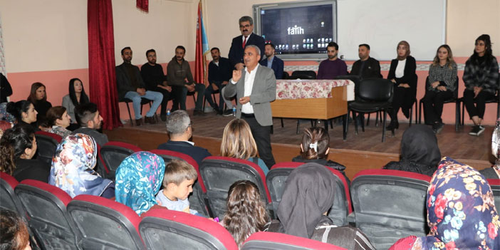 Müdür Gür velilere seslendi