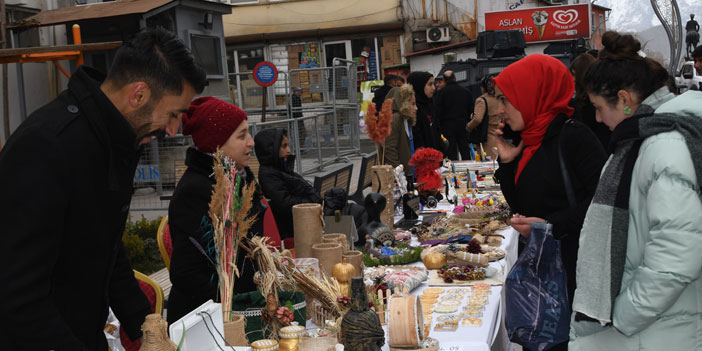 Hakkari el sanatları sergisine büyük ilgi