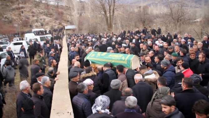 Geylani son yolculuğuna uğurlandı