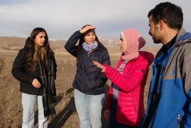 Filistinli turistler Cilo Dağları'na hayran kaldı