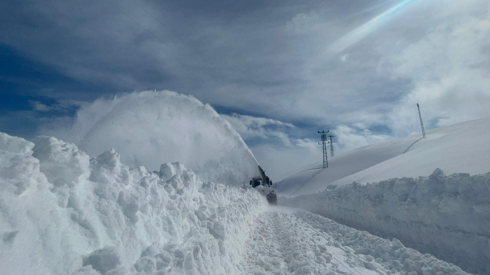 Hakkari'de 119 köy ve mezra yolu kapalı