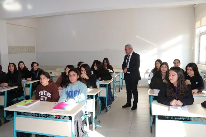 Hakkari’de İkinci Dönemin İlk Ders Zili Çaldı