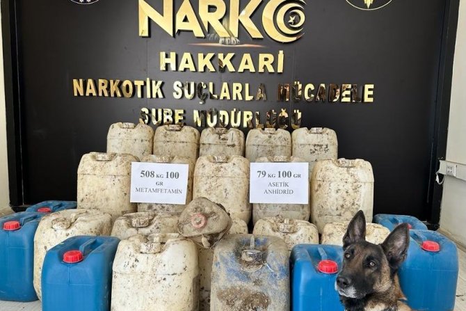 Yüksekova'da 508 kilo metamfetamin ele geçirildi