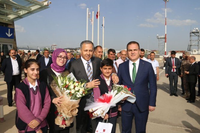 Bakan Ali Yerlikaya Yüksekova'da