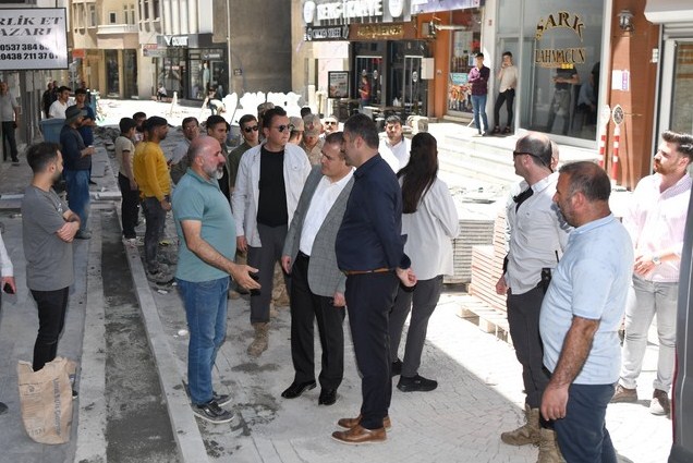 Vali Akbıyık Yol Yapım Çalışmalarını Denetledi.