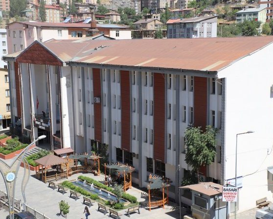 Hakkari belediye camisi ibatede kapatıldı