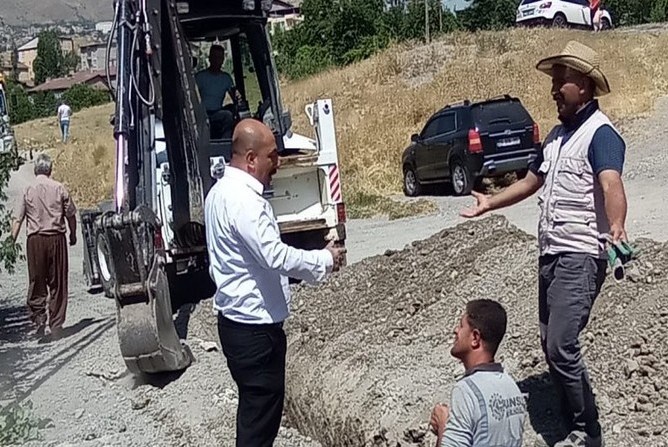 Hakkari'de doğalgaz çalışmaları sürüyor