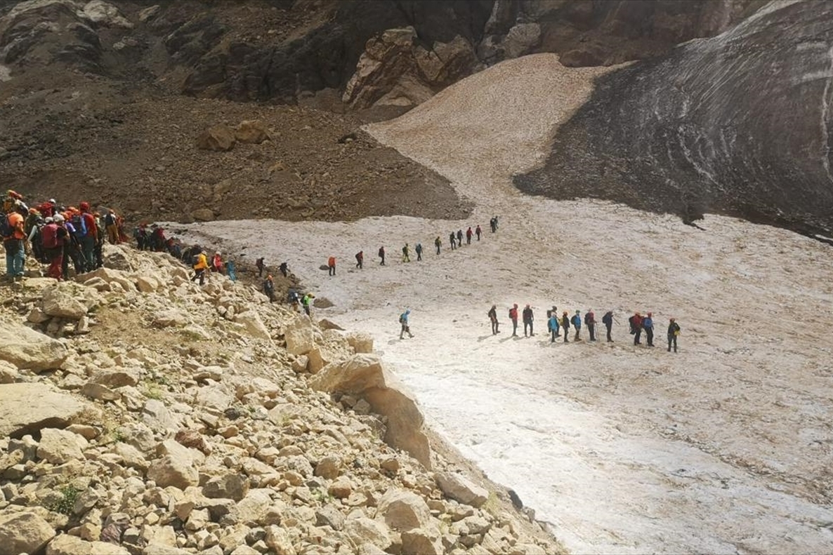 Türkiye Dağcılık Federasyonunun Hakkari'deki tırmanış eğitimi sona erdi