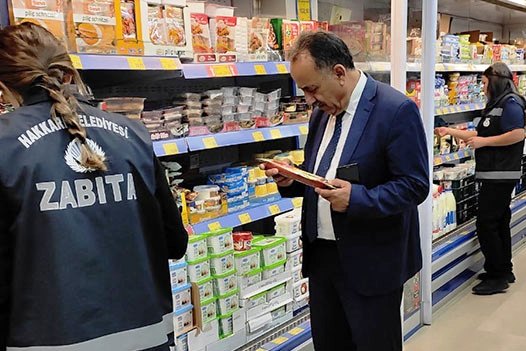 Hakkari zabıtası zincir marketleri mercek altına aldı