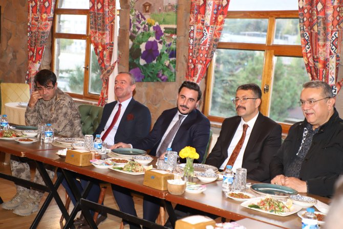 Vali Ali Çelik "MÜSİAD dayanışma yemeğine katıldı"