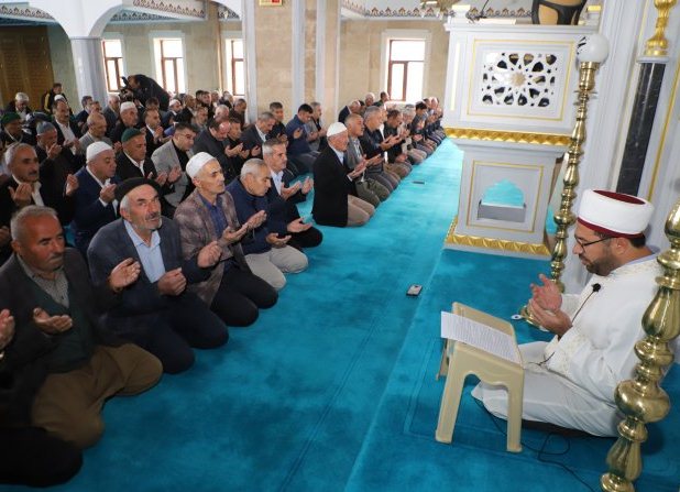 Hakkari’de Filistin için gıyabi cenaze namazı kılındı