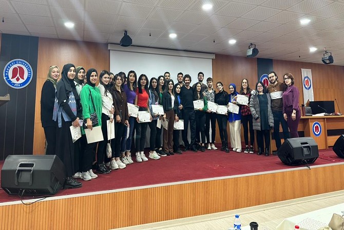 Hakkari'de atölye etkinliği düzenlendi