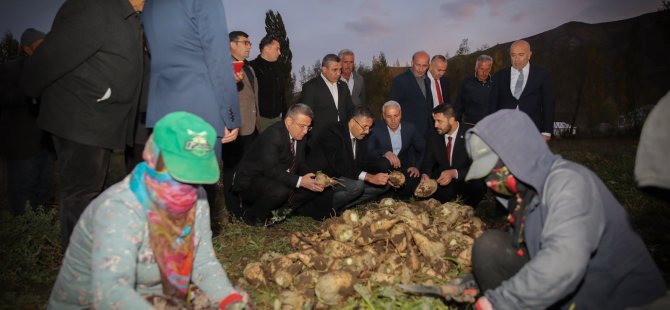 Vali Ali Çelik "Çiftçi üretimlerini destekliyoruz"