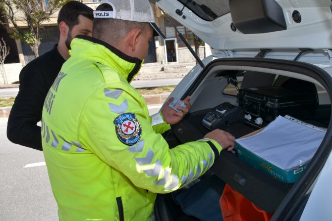 Hakkari polisinden Drone destekli trafik denetiminde