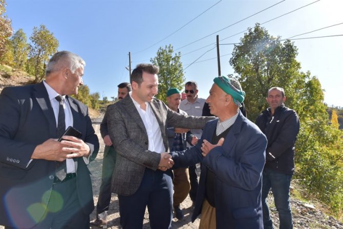Vali Yardımcısı Karadağ, Çukurca'daki köyleri ziyaret etti