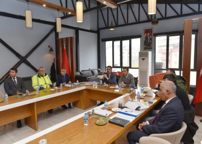 Şemdinli'de kar mücadele toplantısı yapıldı