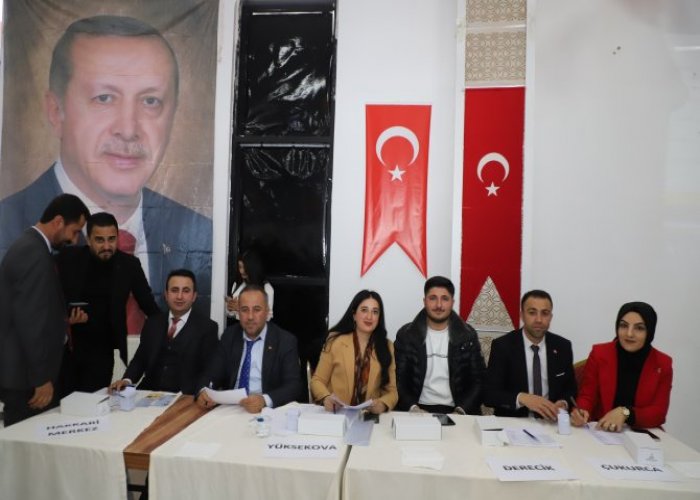 AK Parti'de temayül yoklaması yapıldı