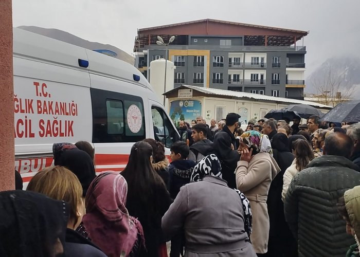 Hakkari'de VEDAŞ çalışanı akıma kapıldı