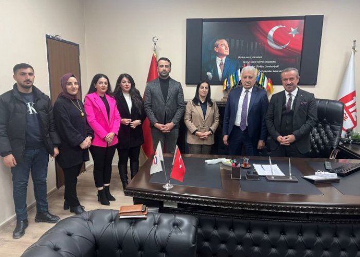 Ak Parti'den 112 Acil Sağlık Hizmetleri Haftası ziyareti