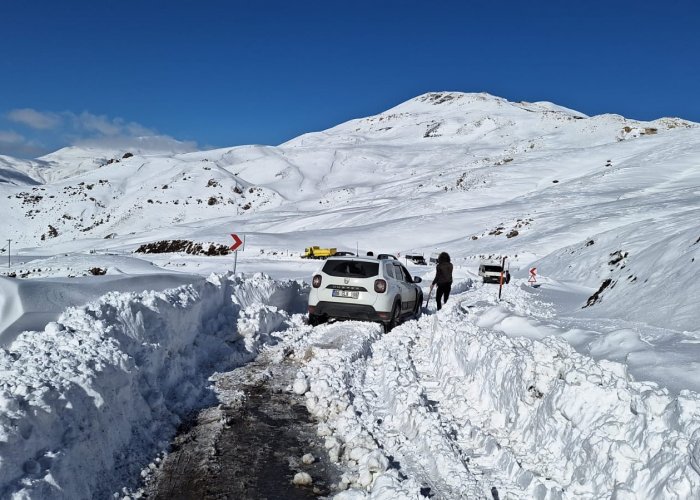 Hakkari Valiliği'nden Durankaya yolu uyarısı