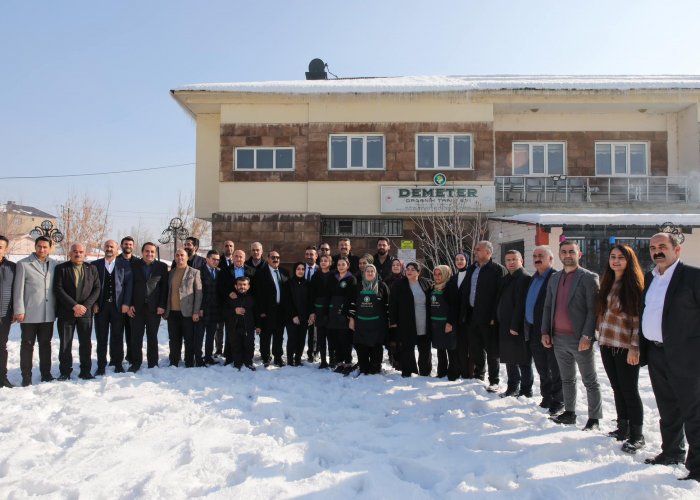 Vali Ali Çelik, Yüksekovalı Esnaflarla Bir Araya Geldi