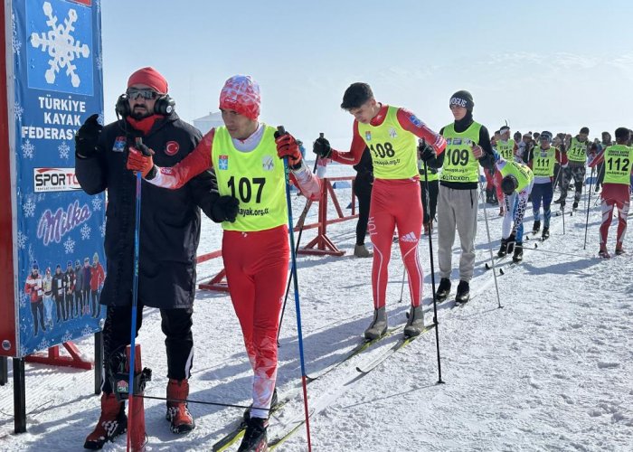 Yüksekova’da huzura kavuşan dağlar, sporcularla hayat buldu