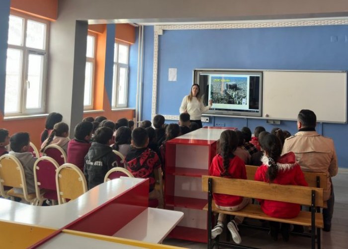 Hakkari'de öğrencilere çevre eğitimi