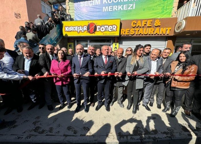 Çukurca’da AK Parti Seçim Koordinasyon Merkezi açıldı.