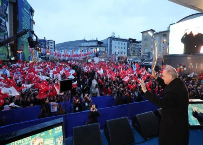 Cumhurbaşkanı Erdoğan Hakkari'de vatandaşlara seslendi