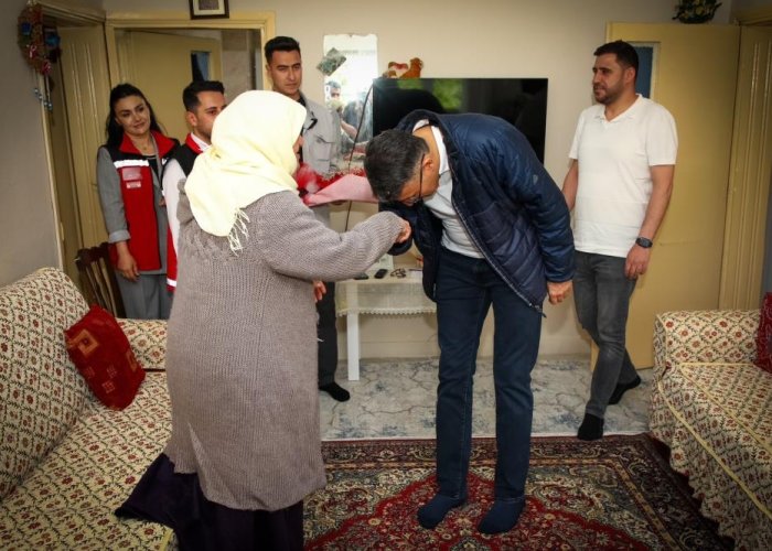 Vali Ali Çelik, şehit annelerini ziyaret etti