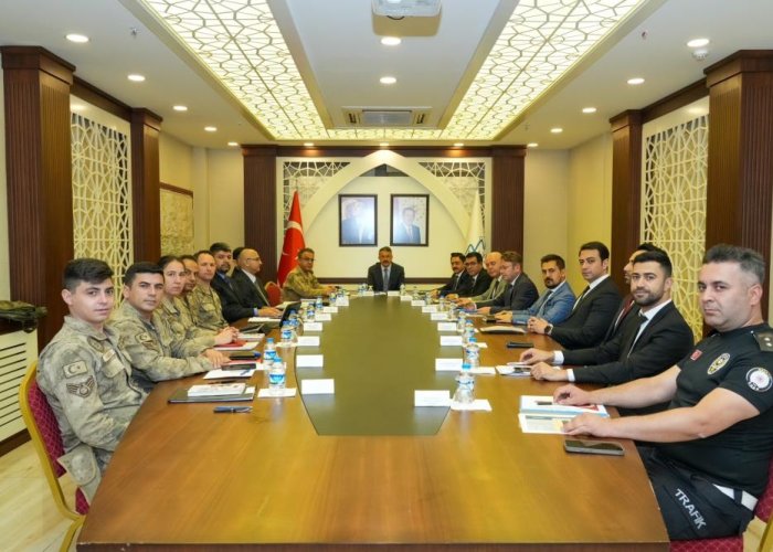 Hakkari'de çeşitli suçlardan 54 kişi yakalandı