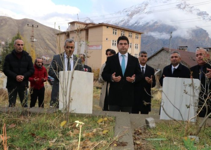 Hakkari MEM vefat eden öğretmenleri unutmadı