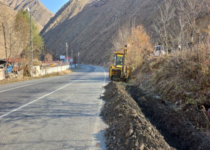 Yeni mezbahane için su hattı çekilmeye başlandı