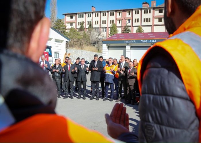 114. Şube Şefliği önünde kurban kesim töreni