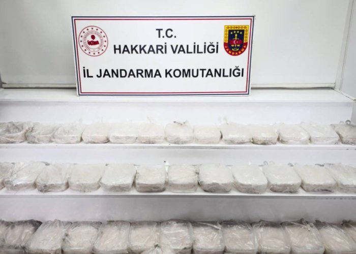 Hakkari Jandarmadan Zehir Tacirlerine Darbe