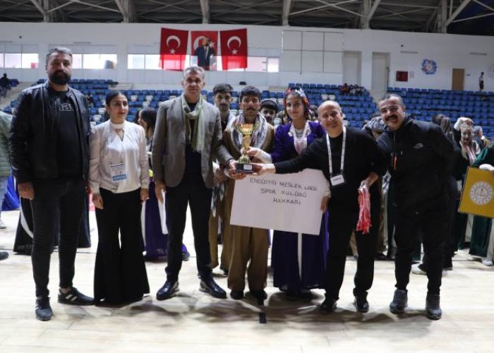 Hakkari'de halk oyunları il birinciliği sona erdi