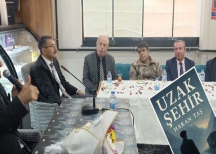 Hakkari Gazeteciler Derneği Başkanı Taş’ın Yeni Kitabı”UZAK ŞEHİR” Geniş Kitlelere Hitap Ediyor