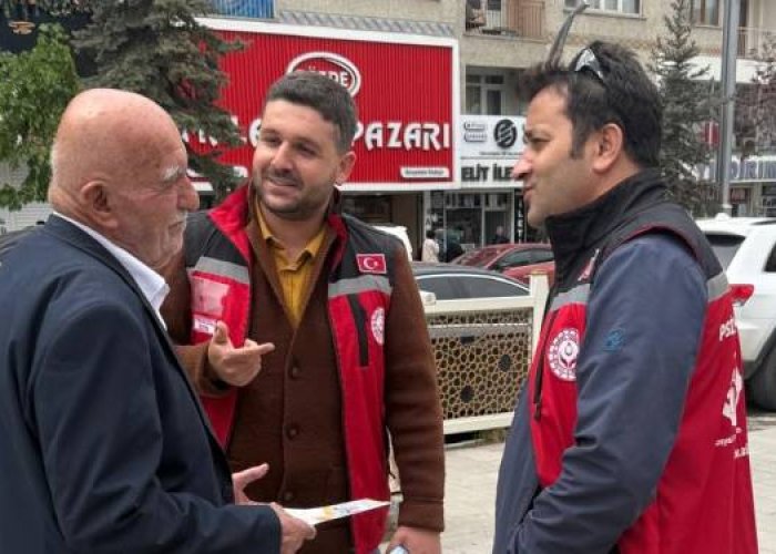 Hakkari’de kadına şiddete karşı farkındalık standı