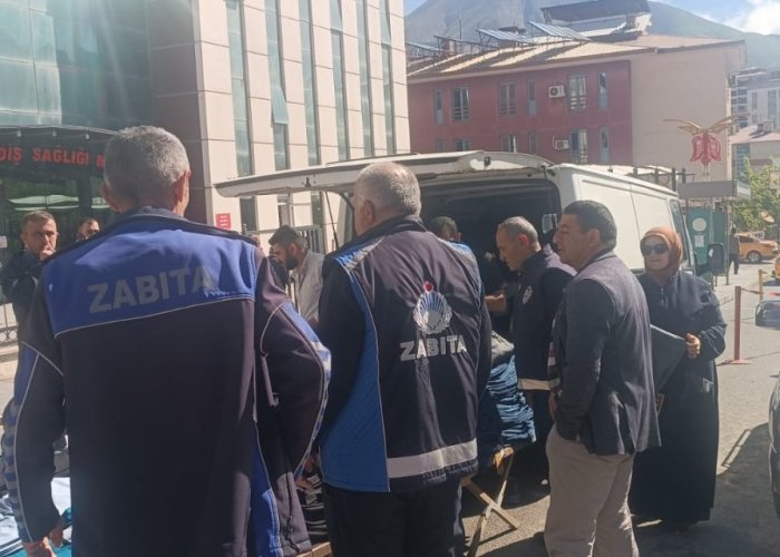 Hakkari Belediyesi Zabıta ekiplerinden yoğun denetim
