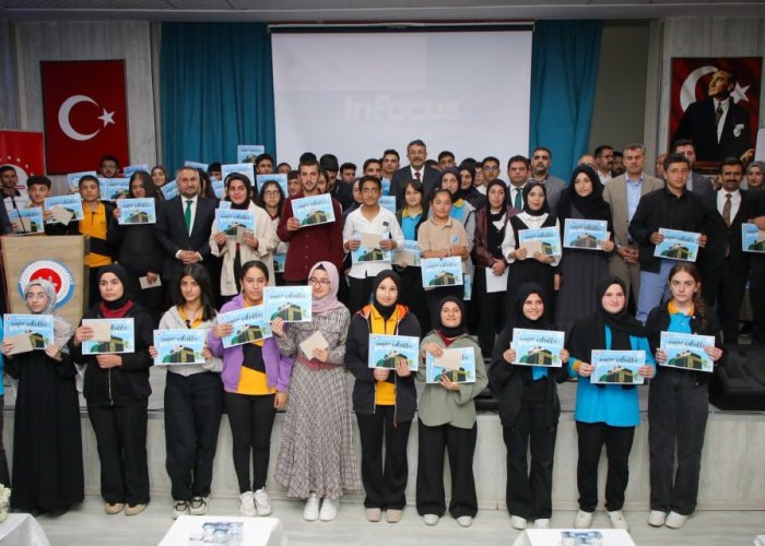 Hakkari'de Umre ödüllü bilgi yarışması düzenlendi